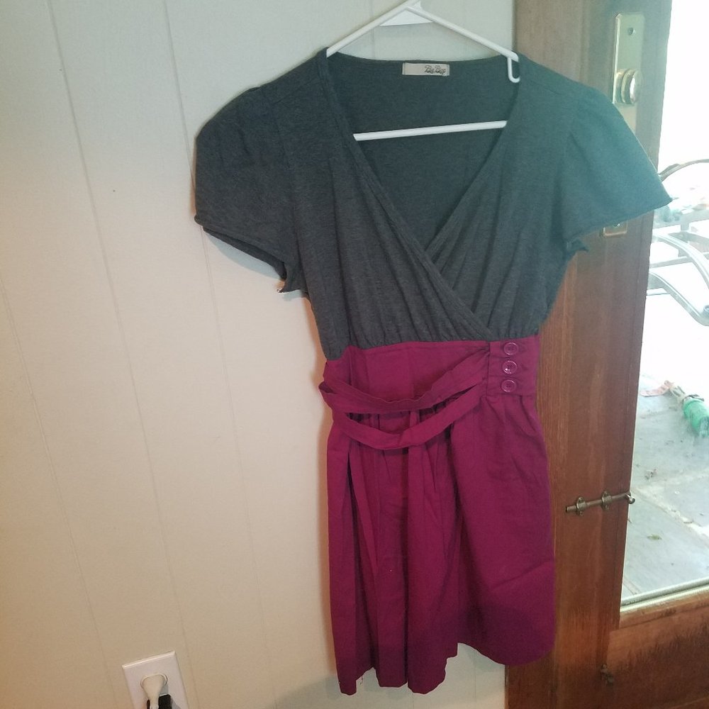 Short-sleeved casual dress